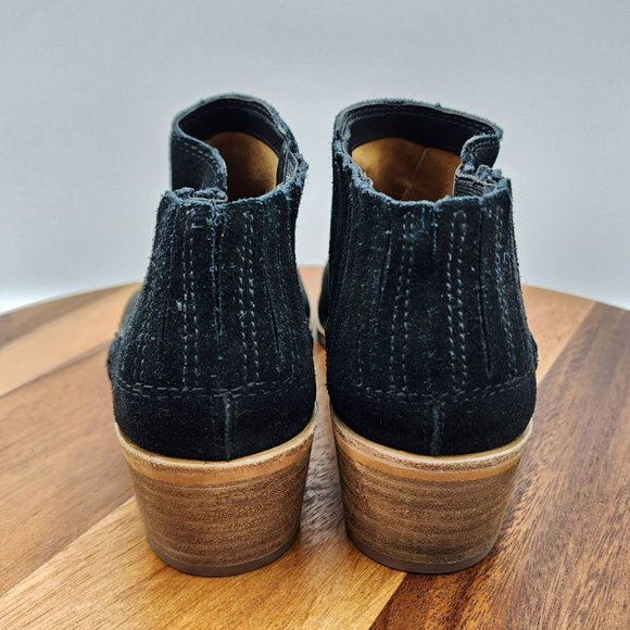 Dolce Vita Booties Keiton Ankle 8 Black Suede Leather Pointed Toe Stacked Heel - Picture 6 of 13